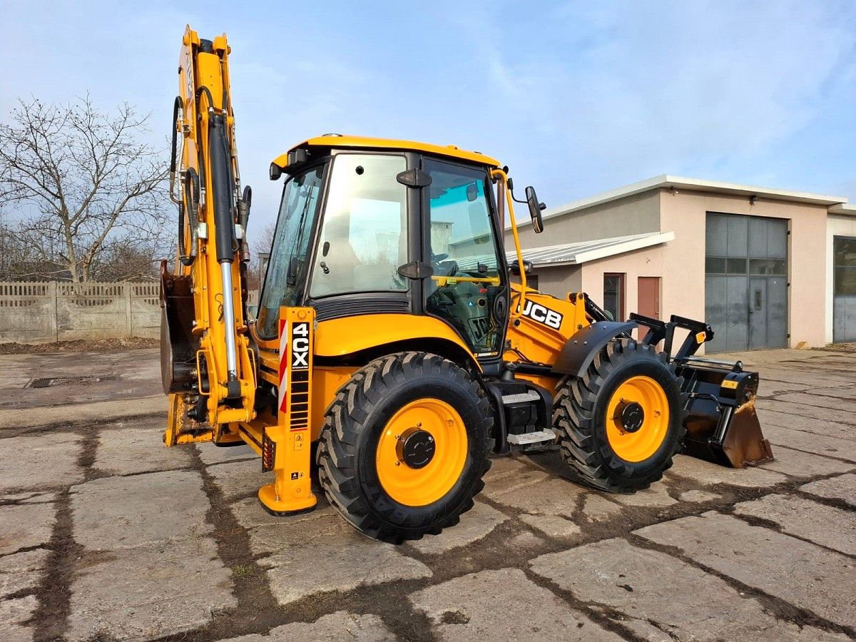 JCB 4CX PRO 2021 - Image 4